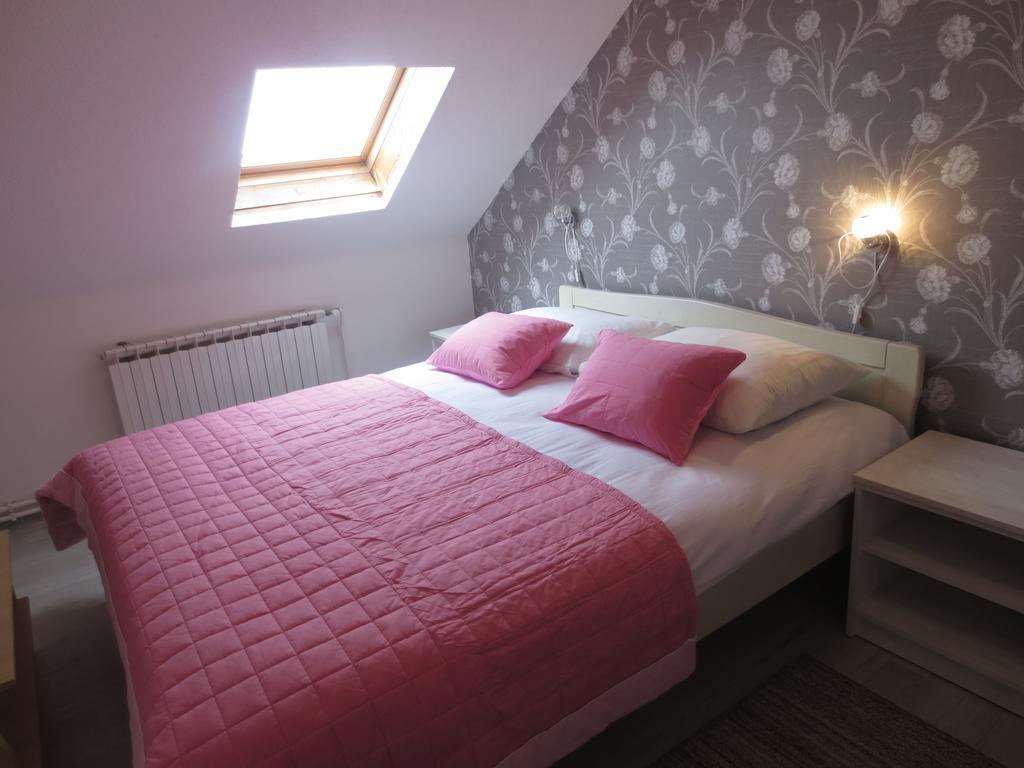 Hotel House Katja Jezerce Habitación foto